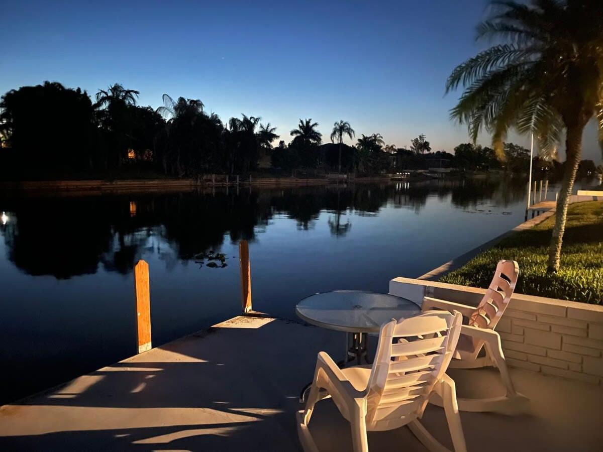 Vila Hidden Secret Waterfront Retreat Cape Coral Exteriér fotografie